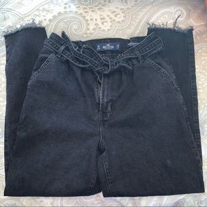 SOLD HOLLISTER BLACK MOM JEANS